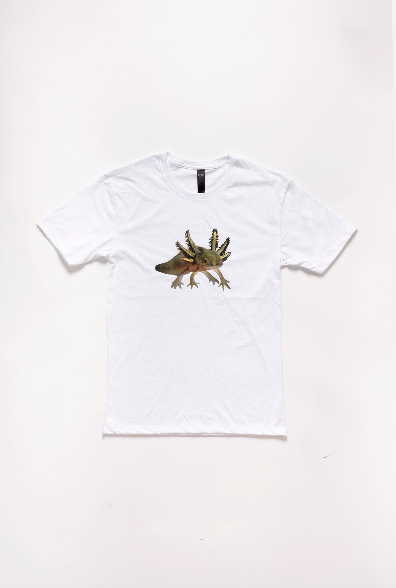 Camiseta (t-shirt) color blanco con impresión de ajolote para hombre.